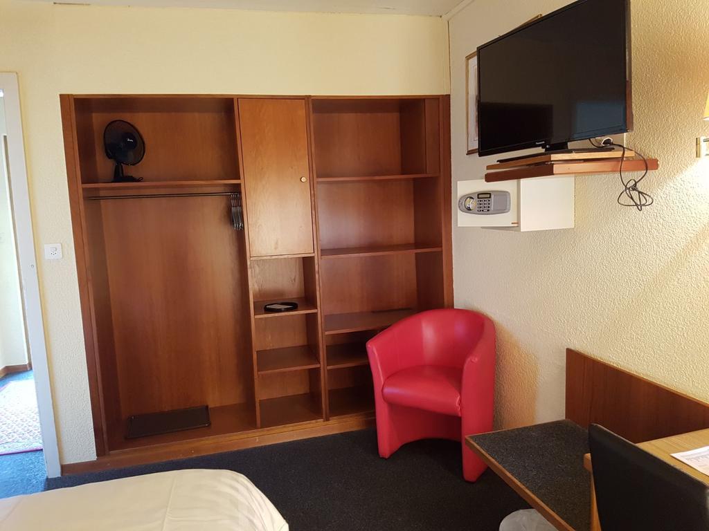 Motel Des Sports マルティニー区 エクステリア 写真