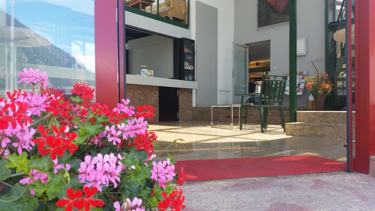 Motel Des Sports マルティニー区 エクステリア 写真