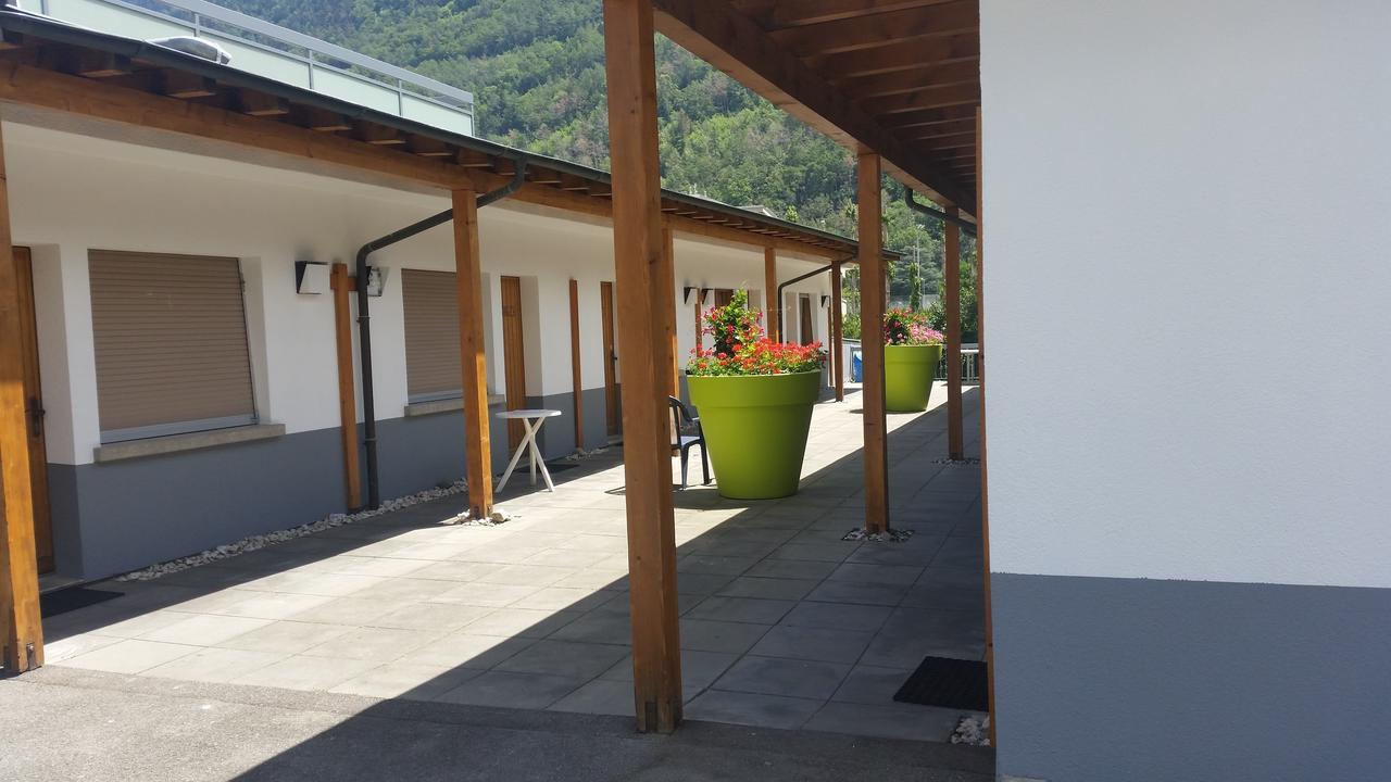 Motel Des Sports マルティニー区 エクステリア 写真