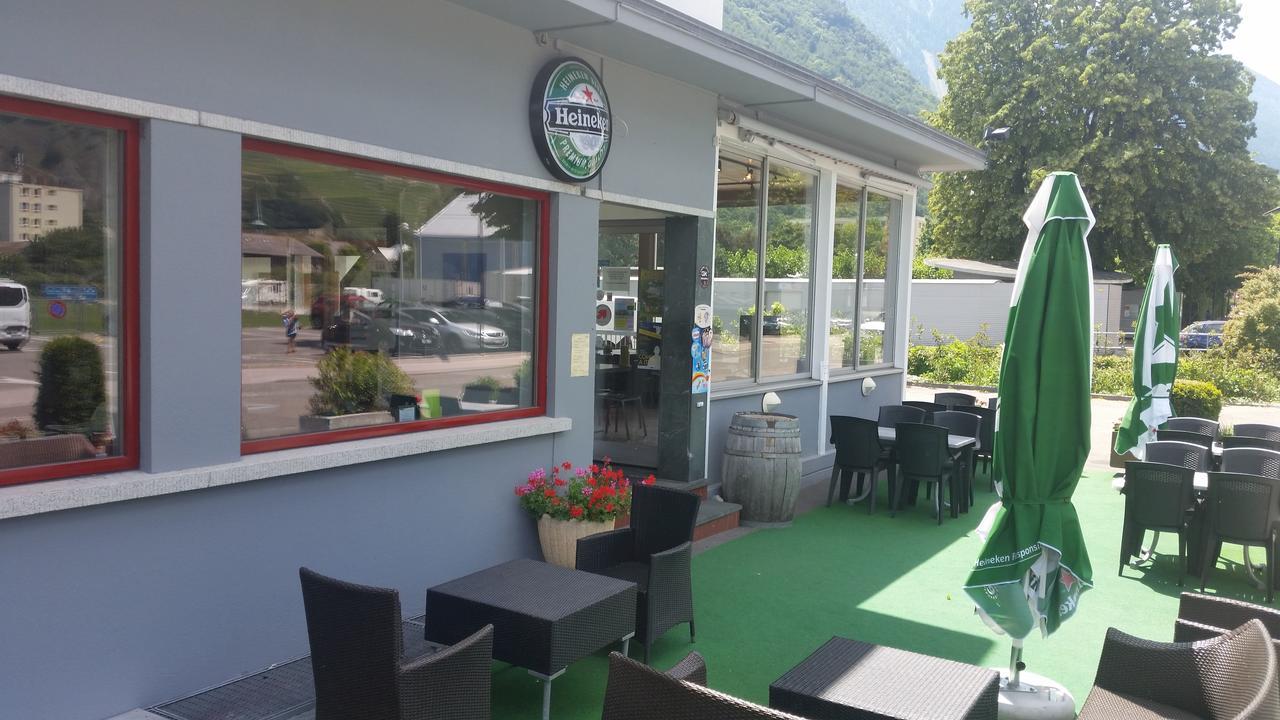 Motel Des Sports マルティニー区 エクステリア 写真