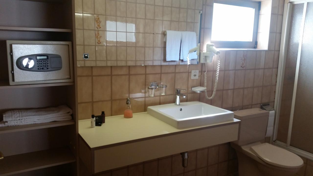 Motel Des Sports マルティニー区 エクステリア 写真