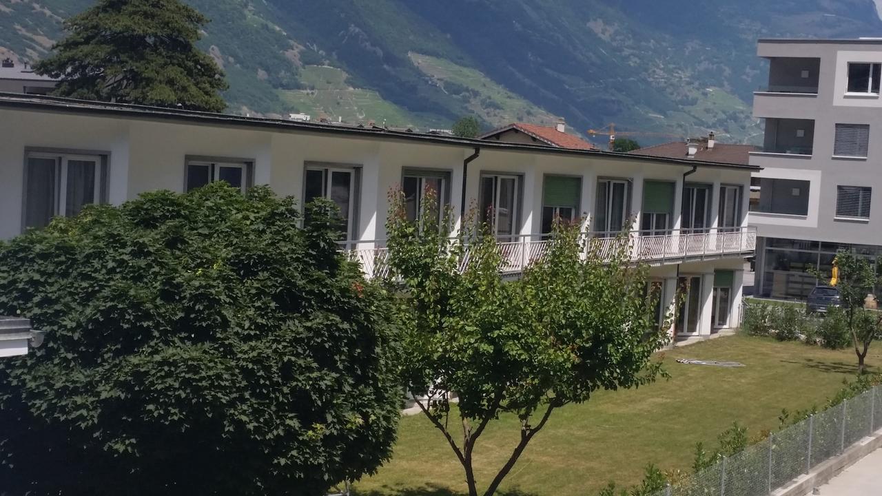 Motel Des Sports マルティニー区 エクステリア 写真